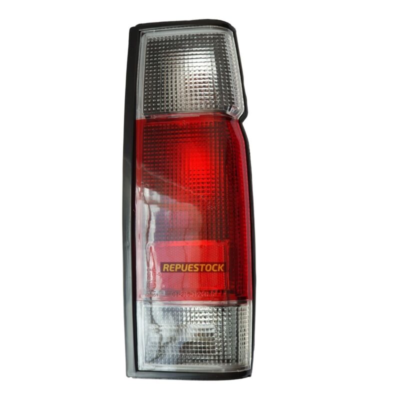 Stop Derecho Nissan Frontier D21 2012-2015 / Marca Depo